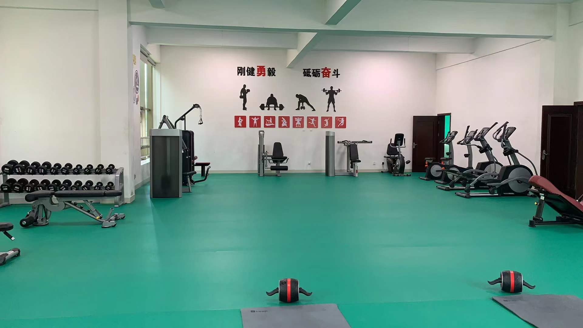 茄子黄色视频和椭圆机